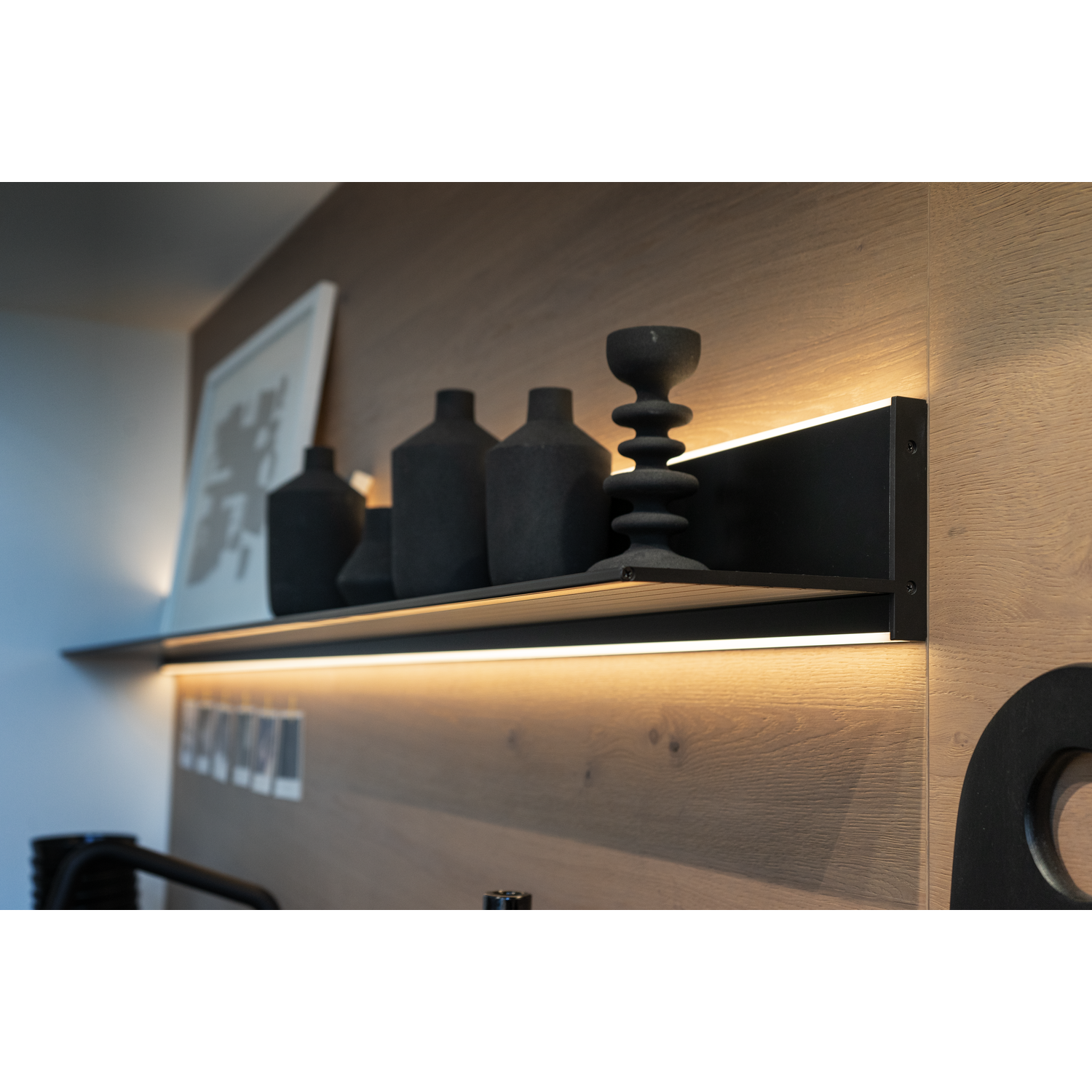 Wandplank Pavo Emotion 600mm 12V 13.8W zwart
